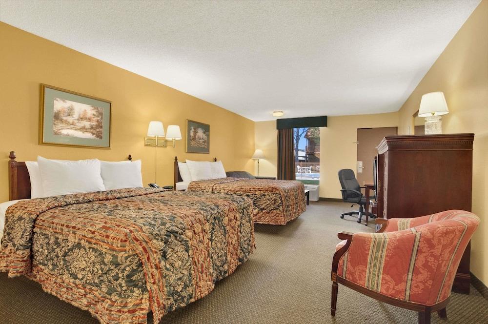 Days Inn By Wyndham Burleson Ft. Worth מראה חיצוני תמונה