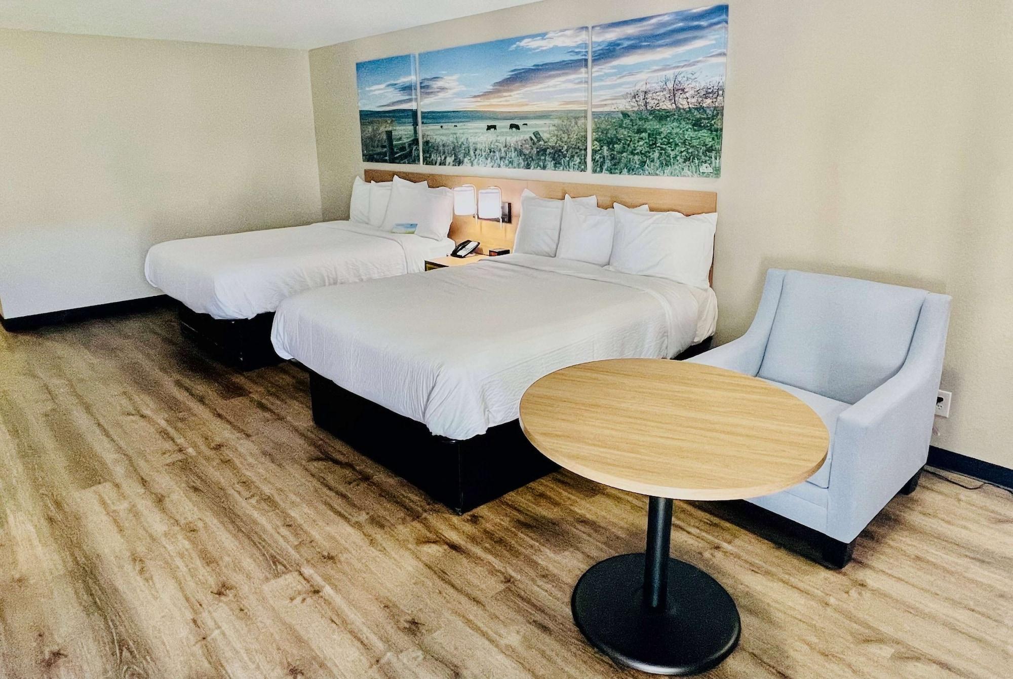 Days Inn By Wyndham Burleson Ft. Worth מראה חיצוני תמונה